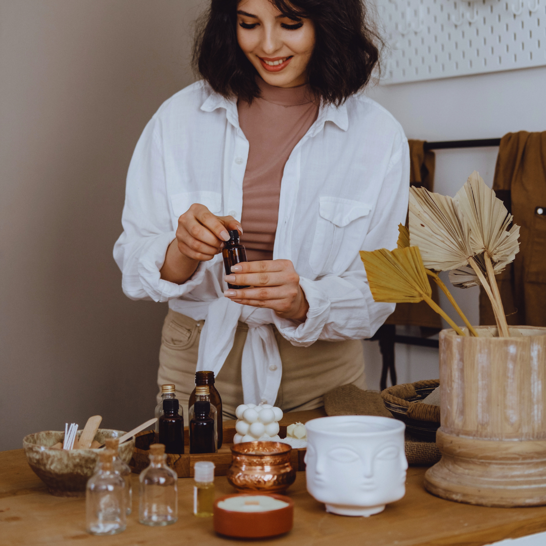 5 Aromatherapy Recipes for Uplifting Scents at Home
