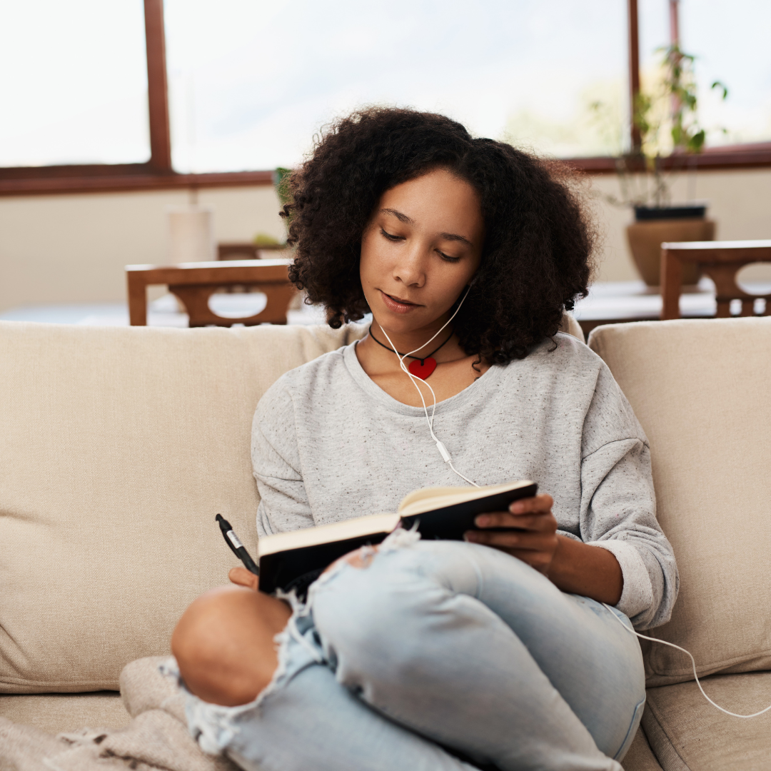 10 Journal Prompts Before Bed for Putting Your Worries Away
